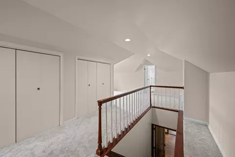 Entry Way - 2301 15th Ave, Moline, IL 61265 photo 4 of 5
