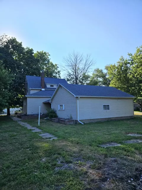 Other - 105 N 7th St, Cornell, IL 61319 photo 3 of 7