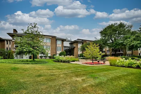 1 Oak Brook Club Dr #A309, Oak Brook, IL 60523
