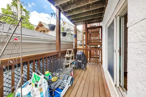 Exterior - 3111 N Seminary Ave #1N, Chicago, IL 60657 photo 3 of 3