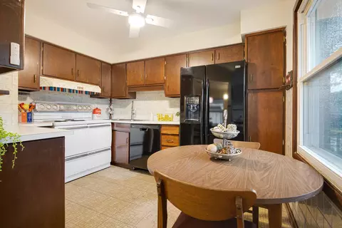 Kitchen - 326 E Alden Dr, Addison, IL 60101 photo 1 of 3