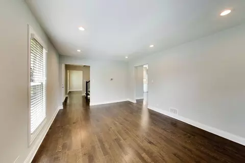 Living - 5502 Groveside Ln, Rolling Meadows, IL 60008 photo 3 of 6