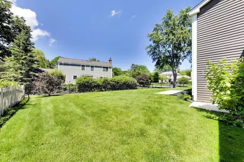 Exterior - 5502 Groveside Ln, Rolling Meadows, IL 60008 photo 6 of 8