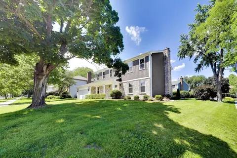 Exterior - 5502 Groveside Ln, Rolling Meadows, IL 60008 photo 3 of 8