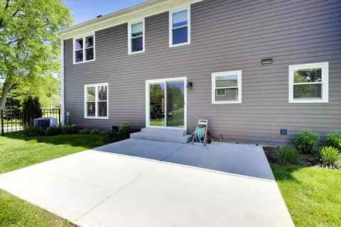 Exterior - 5502 Groveside Ln, Rolling Meadows, IL 60008 photo 5 of 8