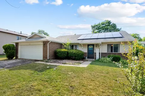 Exterior - 116 Cloverleaf Rd, Matteson, IL 60443 photo 2 of 6