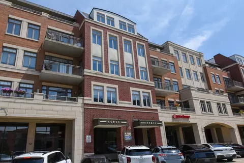 120 N Northwest Hwy #304, Park Ridge, IL 60068