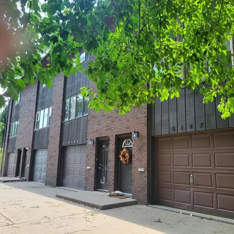 6141 6143 6145 6147 34th Ave, Moline, IL 61265 photo 2