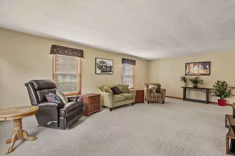 Living - 4303 27th Ave Ct, Moline, IL 61265 photo 1 of 2