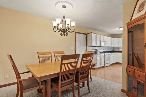 Dining - 4303 27th Ave Ct, Moline, IL 61265 photo 1 of 2