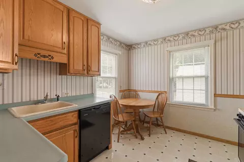 Kitchen - 1136 53rd St, Moline, IL 61265 photo 1 of 4
