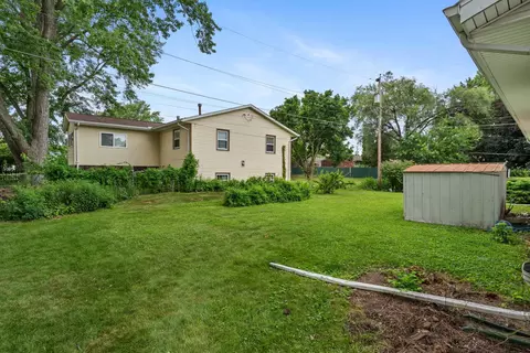 Exterior - 4336 26th Ave, Moline, IL 61265 photo 6 of 7