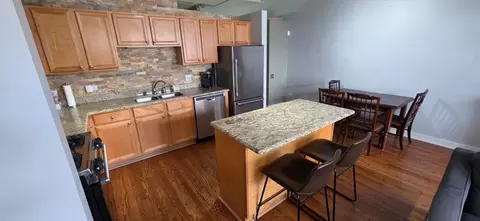 Kitchen - 500 S Clinton St #226, Chicago, IL 60607 photo 1 of 1