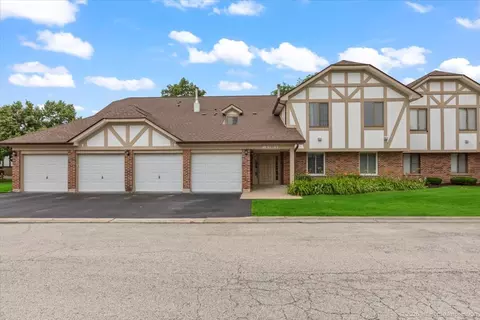 9155 Sutton Ct #95, Orland Park, IL 60462