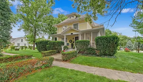 Exterior - 318 E Main St, Monticello, IL 61856 photo 1 of 15
