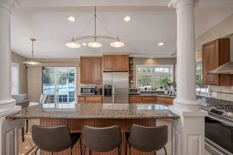 Kitchen - 604 Foster Ave, Bartlett, IL 60103 photo 3 of 5