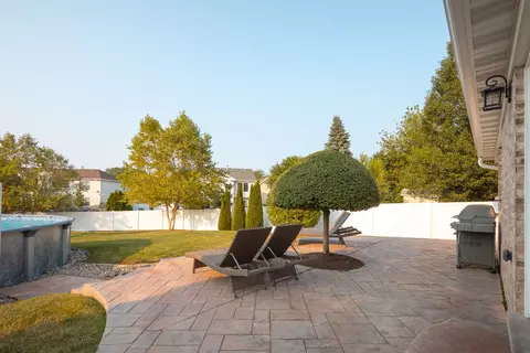 Exterior - 604 Foster Ave, Bartlett, IL 60103 photo 8 of 10
