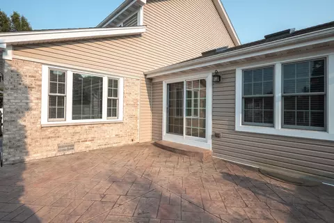 Exterior - 604 Foster Ave, Bartlett, IL 60103 photo 10 of 10