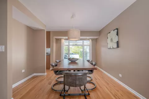 Dining - 604 Foster Ave, Bartlett, IL 60103 photo 1 of 2