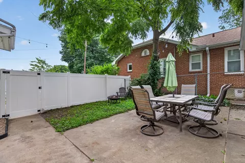 Exterior - 127 W Moore St, Ottawa, IL 61350 photo 6 of 6