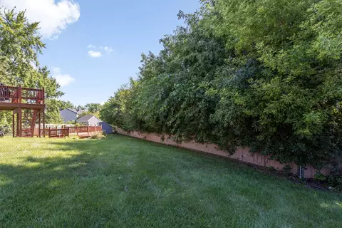 Exterior - 840 S Cleburne Ave, Bartlett, IL 60103 photo 8 of 9