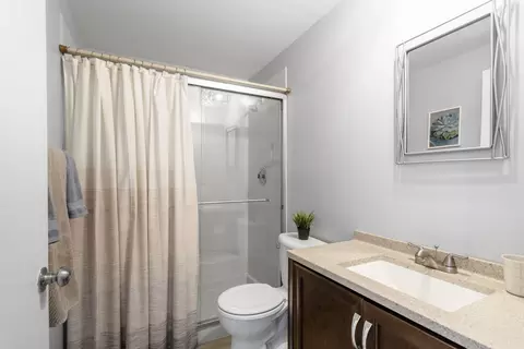 Bath - 840 S Cleburne Ave, Bartlett, IL 60103 photo 2 of 2