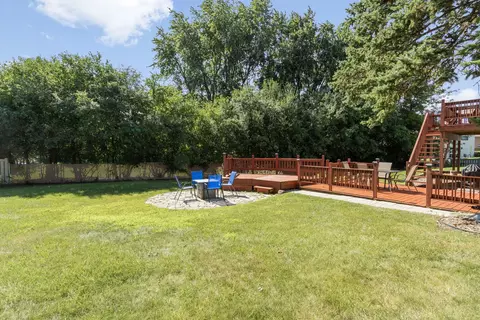 Exterior - 840 S Cleburne Ave, Bartlett, IL 60103 photo 9 of 9