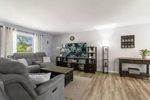 Other - 840 S Cleburne Ave, Bartlett, IL 60103 photo 2 of 5