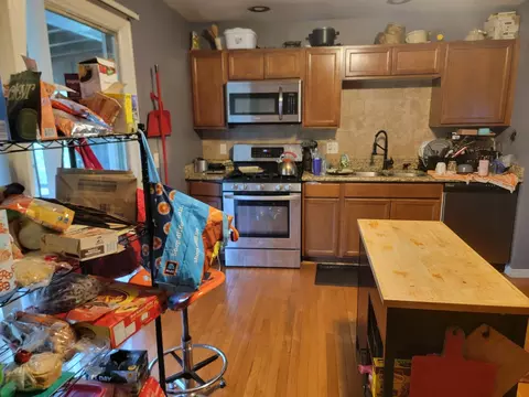 Kitchen - 427 Devon Ln, Bolingbrook, IL 60440 photo 1 of 2