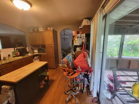 Kitchen - 427 Devon Ln, Bolingbrook, IL 60440 photo 2 of 2