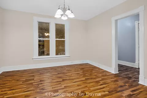Living - 880 S 5th Ave, Kankakee, IL 60901 photo 1 of 4