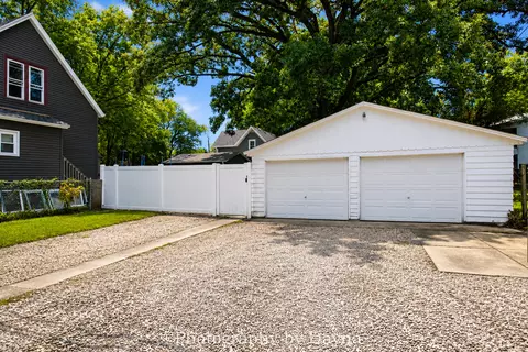 Exterior - 880 S 5th Ave, Kankakee, IL 60901 photo 7 of 7