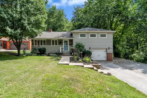 2720 31st Ave, Rock Island, IL 61201