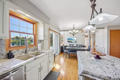 Kitchen - 2302 Irvine Ln, Plainfield, IL 60586 photo 4 of 6
