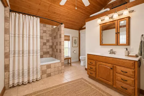 Bath - 107 E Comanche Ave, Shabbona, IL 60550 photo 3 of 4