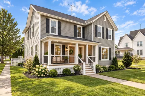 Exterior - 107 E Comanche Ave, Shabbona, IL 60550 photo 2 of 4