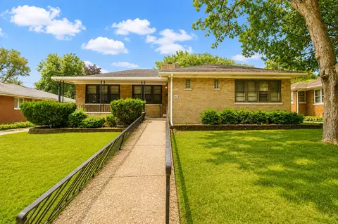 1067 Wentworth Ave, Calumet City, IL 60409