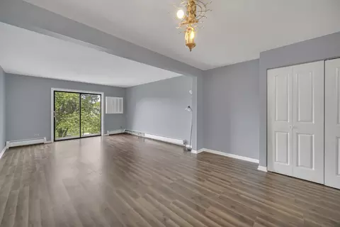 Living - 138 E Bailey Rd #M, Naperville, IL 60565 photo 3 of 6