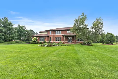 Exterior - 3206 Prairie View Dr, Prairie Grove, IL 60012 photo 2 of 10