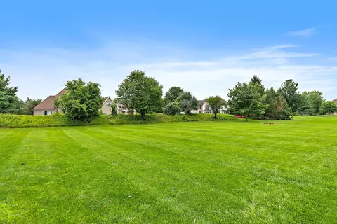 Exterior - 3206 Prairie View Dr, Prairie Grove, IL 60012 photo 8 of 10