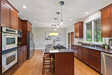 Kitchen - 3206 Prairie View Dr, Prairie Grove, IL 60012 photo 2 of 5