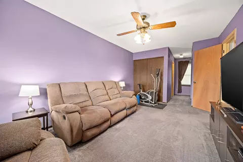 Living - 437 Wright Ct, Bolingbrook, IL 60440 photo 3 of 3