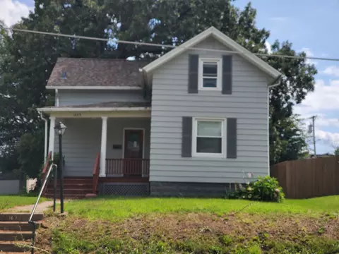 1623 W Pleasant St, Davenport, IA 52804