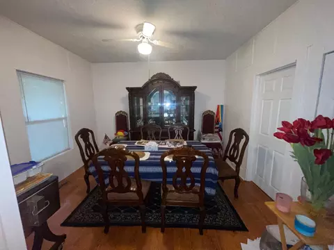 2068 S 05th St, Springfield, IL 62702 photo 7