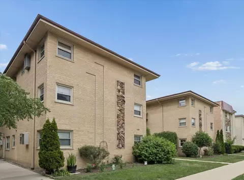 4200 N Keystone Ave #3B, Chicago, IL 60641