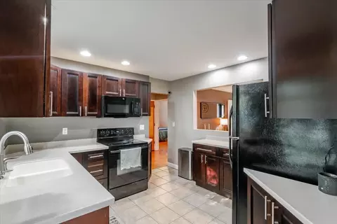 Kitchen - 1011 Bakewell Ave, Normal, IL 61761 photo 2 of 4