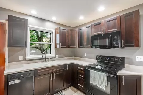 Kitchen - 1011 Bakewell Ave, Normal, IL 61761 photo 3 of 4