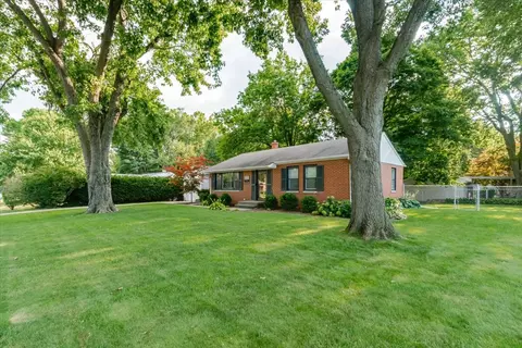 Exterior - 1011 Bakewell Ave, Normal, IL 61761 photo 3 of 7