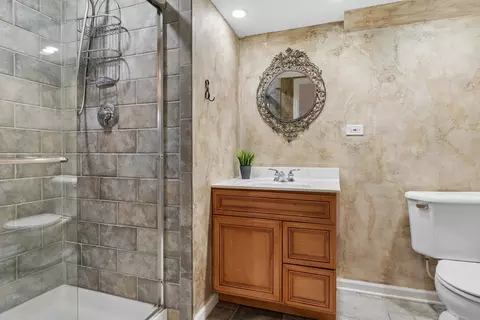 Bath - 1574 Old Forge Rd, Bartlett, IL 60103 photo 5 of 5
