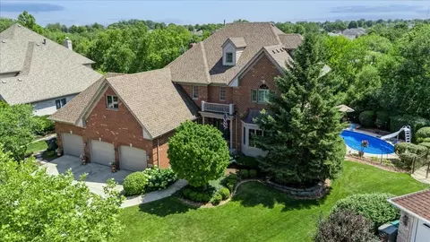 10949 Fawn Trail Dr, Orland Park, IL 60467